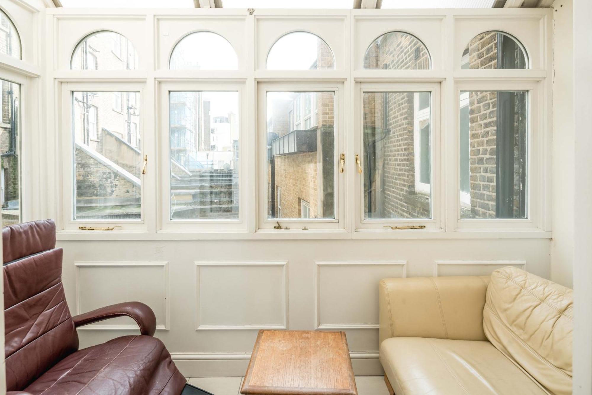 Four Beds By The Station Leilighet London Eksteriør bilde