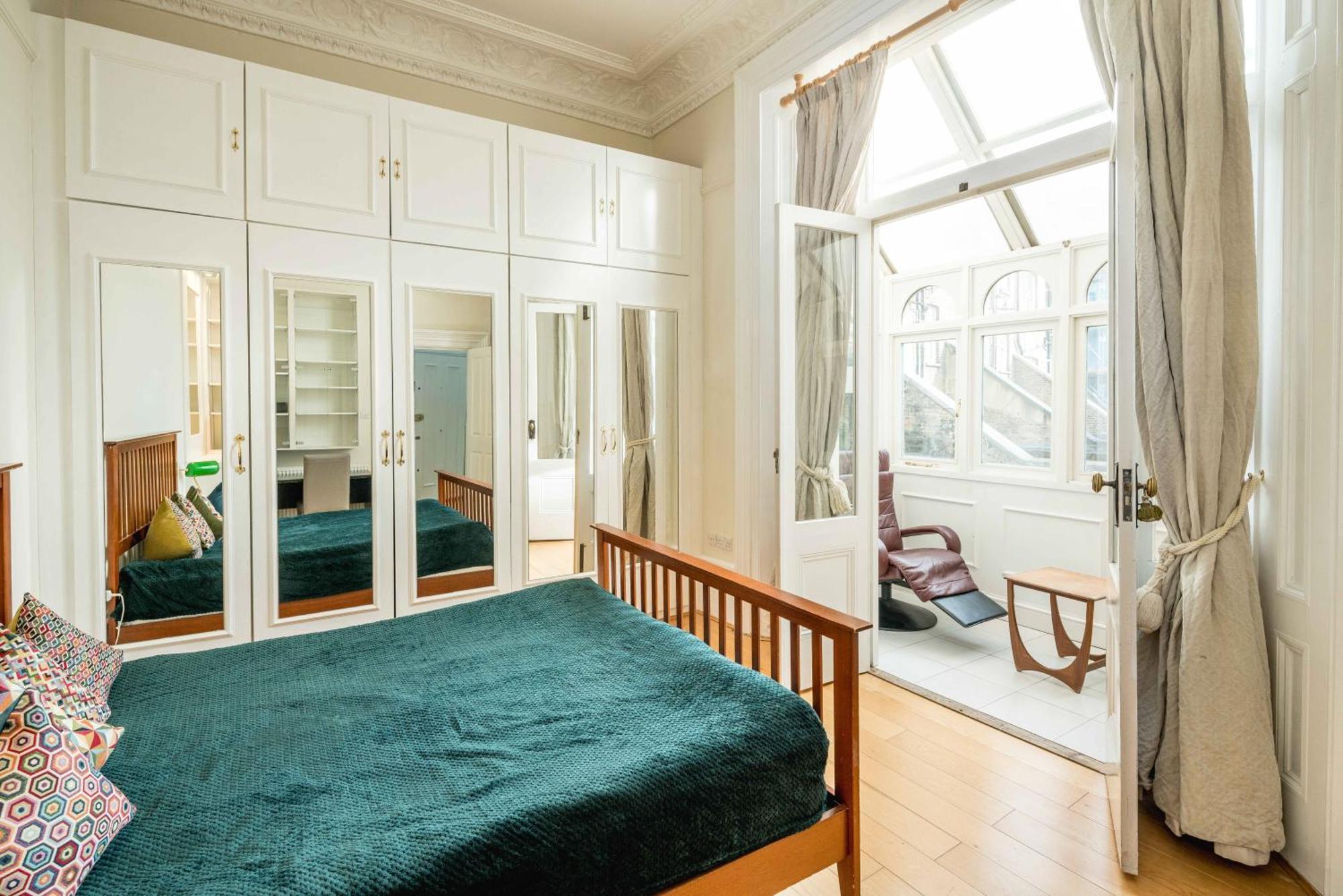 Four Beds By The Station Leilighet London Eksteriør bilde