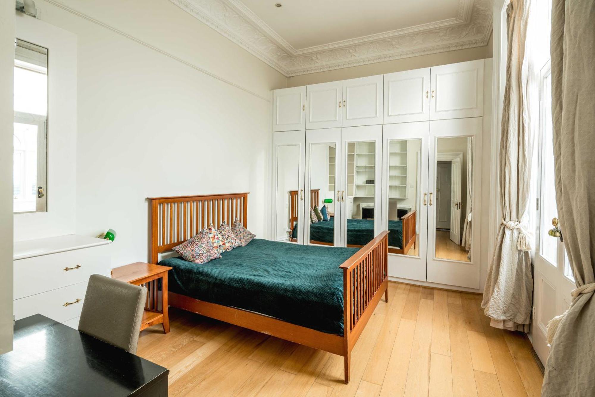 Four Beds By The Station Leilighet London Eksteriør bilde